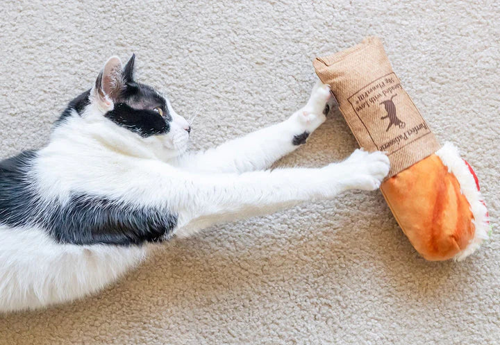 PLAY Catnip Kicker Tuna Baguette