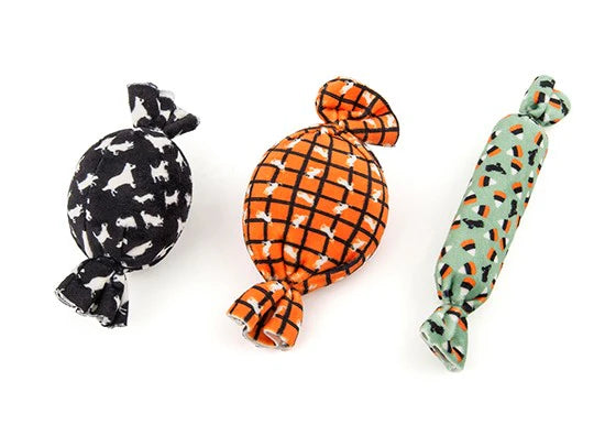 PLAY Howl-O-Ween Treat Basket