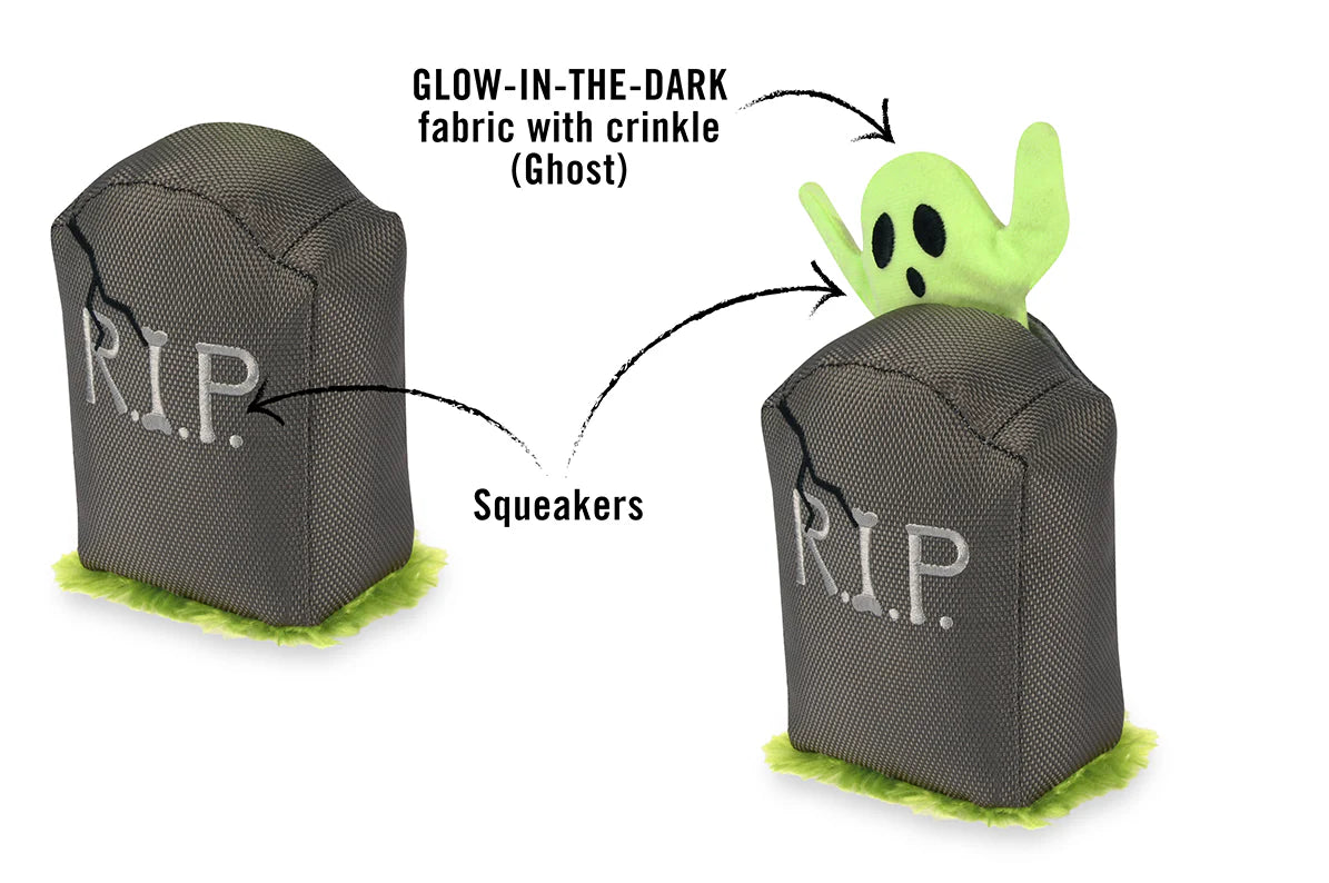 PLAY Howling Haunts Ghoulish Grave